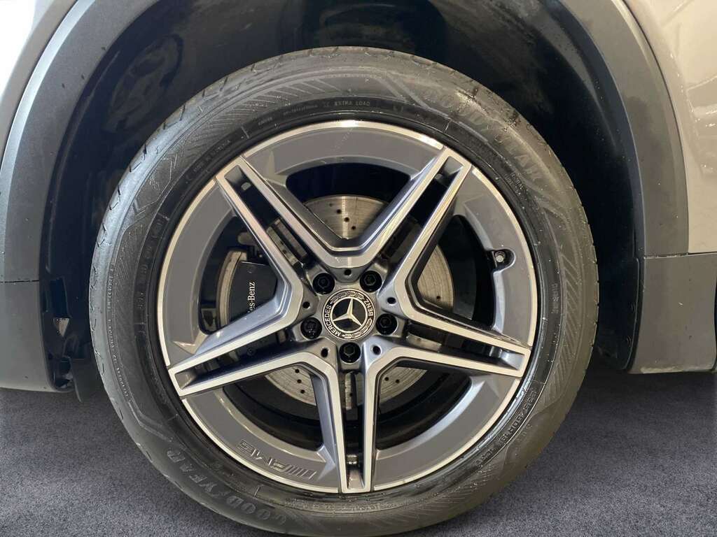 Mercedes-Benz GLB Class 1.3 Glb200h Mhev Amg Line Premium Suv #12