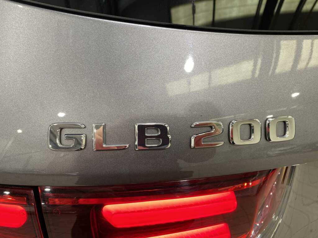 Mercedes-Benz GLB Class 1.3 Glb200h Mhev Amg Line Premium Suv #14