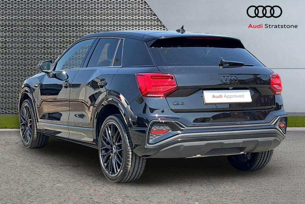 Audi Q2 35 Tfsi Black Edition S Tronic 2025 BL75KFK #3