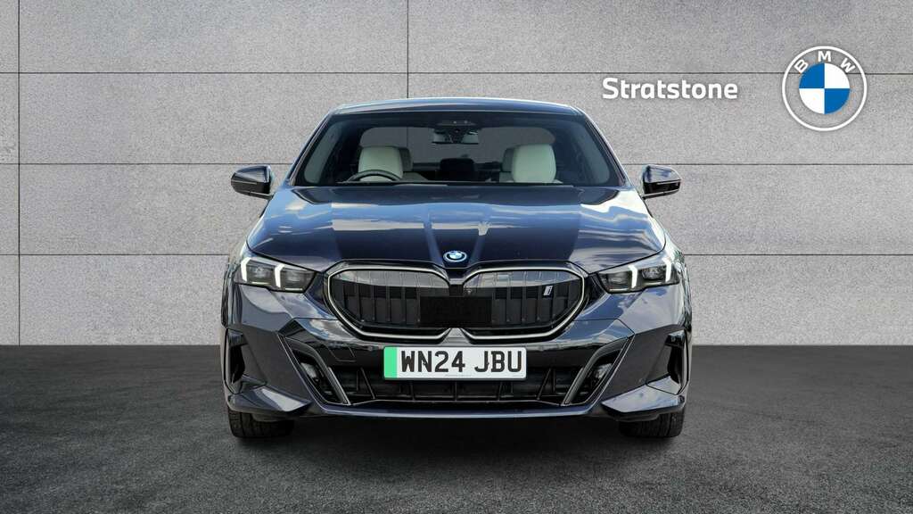 BMW i5 250Kw Edrive40 M Sport Pro 84Kwh 2024 Black #6