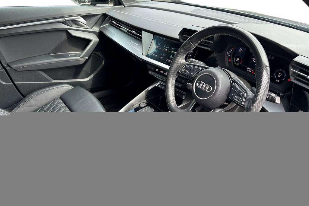 Audi A3 S3 Tfsi Black Edition Quattro S Tronic 2023 LT73MUO Grey #4