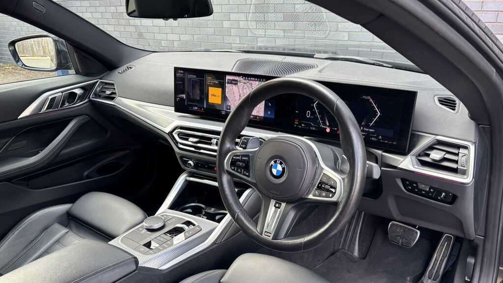 BMW 4 Series 420I Xdrive M Sport Step 2024 FD24BLF Black #3