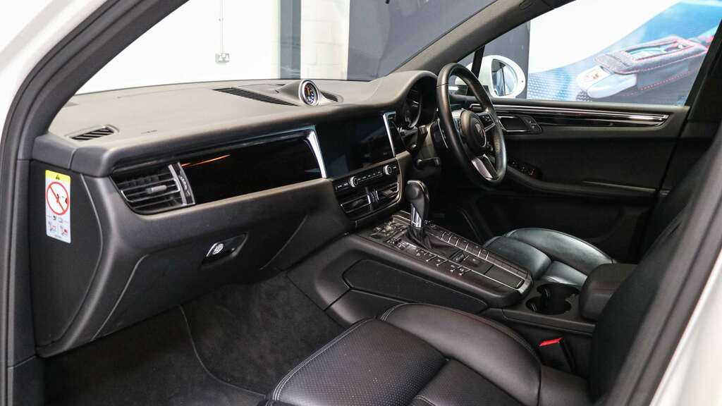Porsche Macan S S-a 2020 MH69CZJ White #2