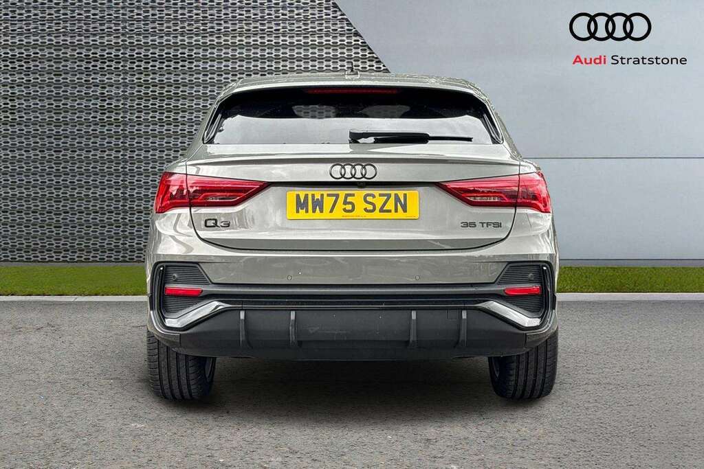Audi Q3 35 Tfsi Black Edition S Tronic 20 Alloy 202 MW75SZN Grey #6