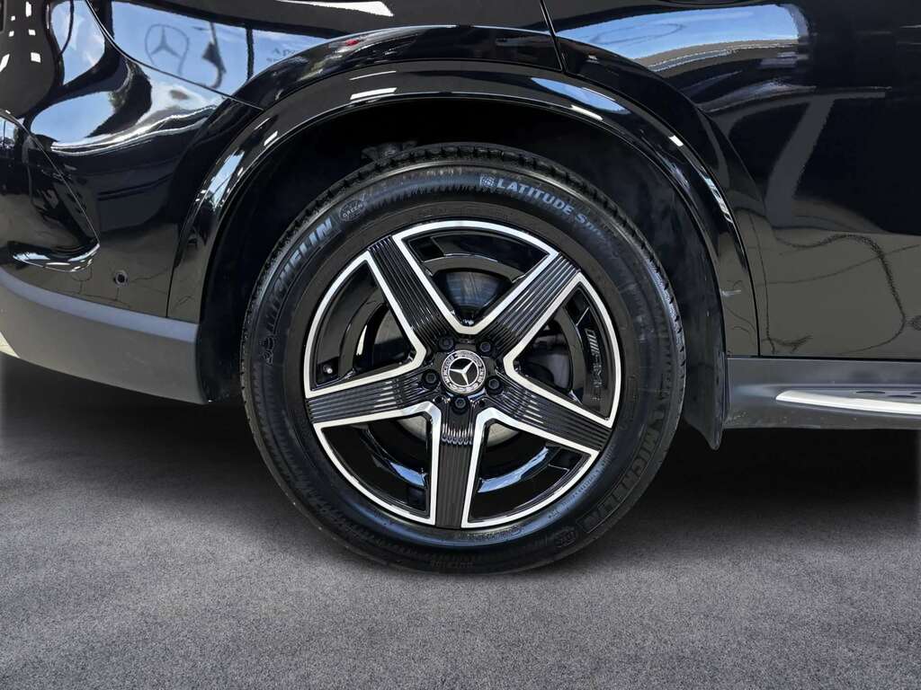 Mercedes-Benz GLC Class 300 4Matic Amg Line 9G-tronic 2025 Black
