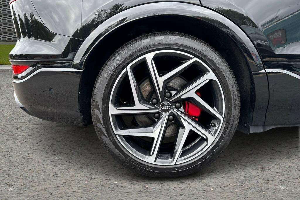 Audi Q6 E-Tron 285Kw Quattro 100Kwh Edition 1 2024 Black #4
