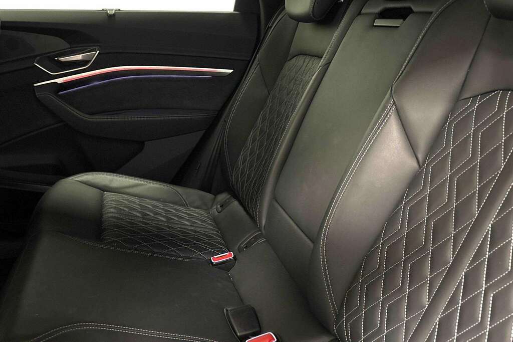 Audi Q8 e tron 300Kw 55 Quattro 114Kwh Sport 2024 Black #18