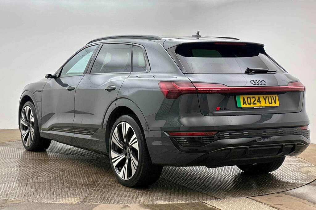 Audi Q8 e tron 300Kw 55 Quattro 114Kwh Sport 2024 Black #11