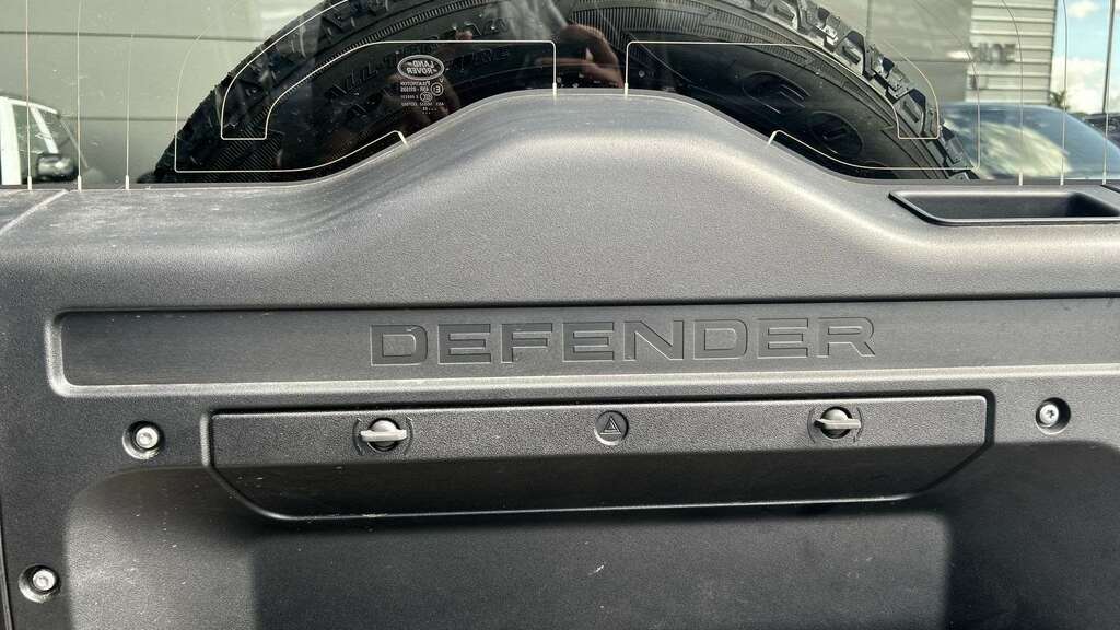 Land Rover Defender 90 5.0 P525 V8 Carpathian Edition 90 Grey #33