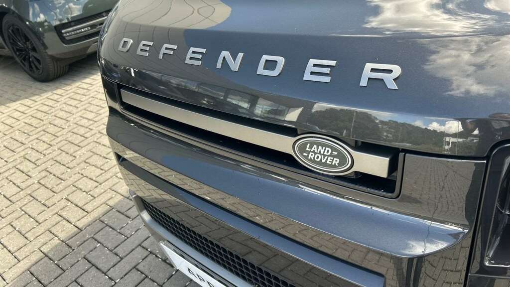 Land Rover Defender 90 5.0 P525 V8 Carpathian Edition 90 Grey #32