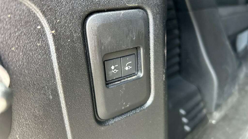 Land Rover Defender 90 5.0 P525 V8 Carpathian Edition 90 Grey #25