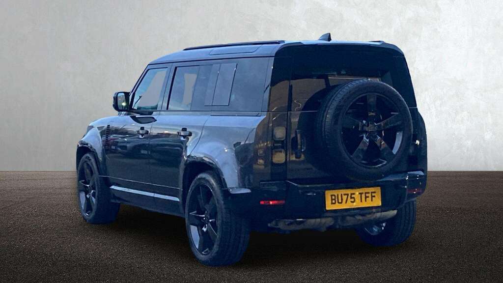 Land Rover Defender 110 3.0 D350 X-dynamic Hse 110 2025 Grey #2