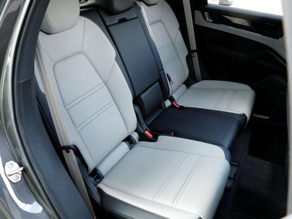 Porsche Cayenne 4.0T V8 Gts Suv Tiptronics 4Wd Euro 6 Grey #24