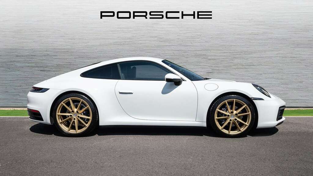 Porsche 911 Carrera S-a 2024 White