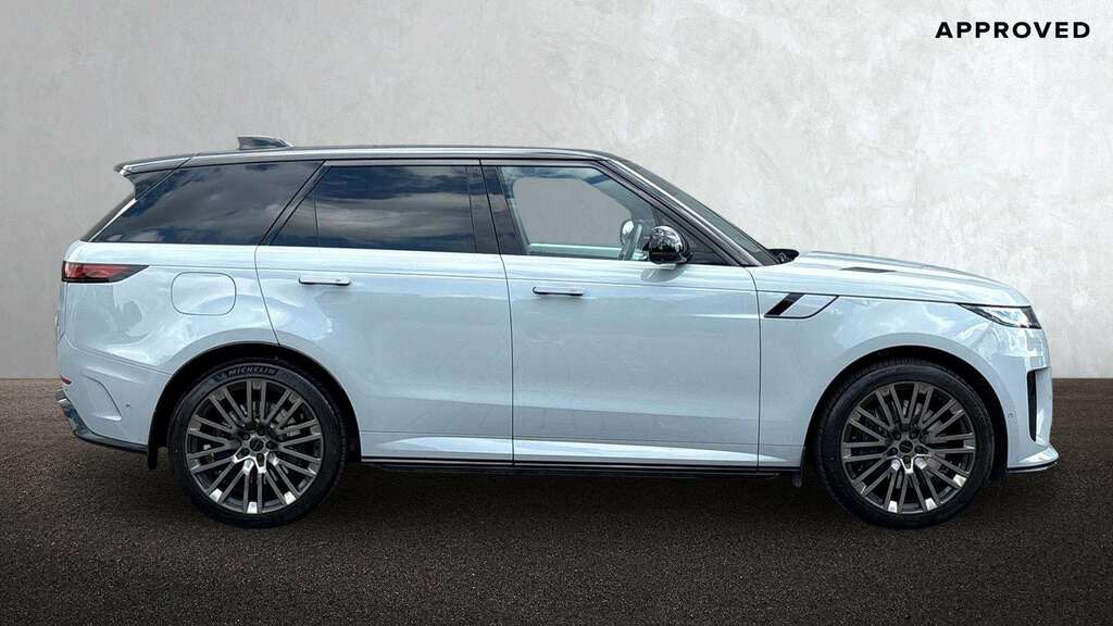 Land Rover Range Rover Sport 4.4 P635 V8 Sv 2026 Grey #5
