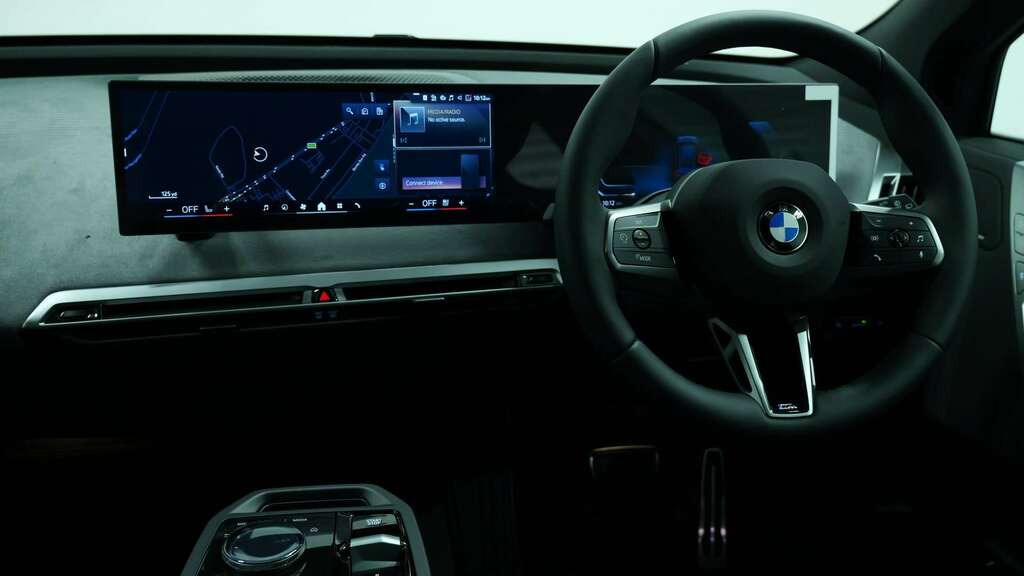 BMW iX 300Kw Xdrive45 M Sport 101Kwh 2026 YN26EKR Black #5