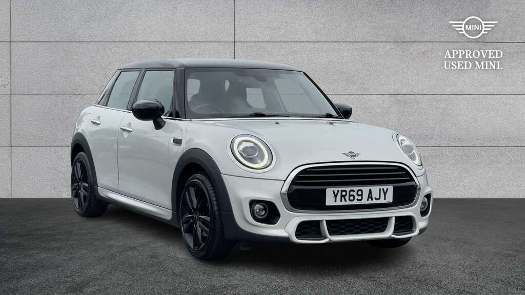 Mini Hatch 1.5 Cooper Sport II 2019 White