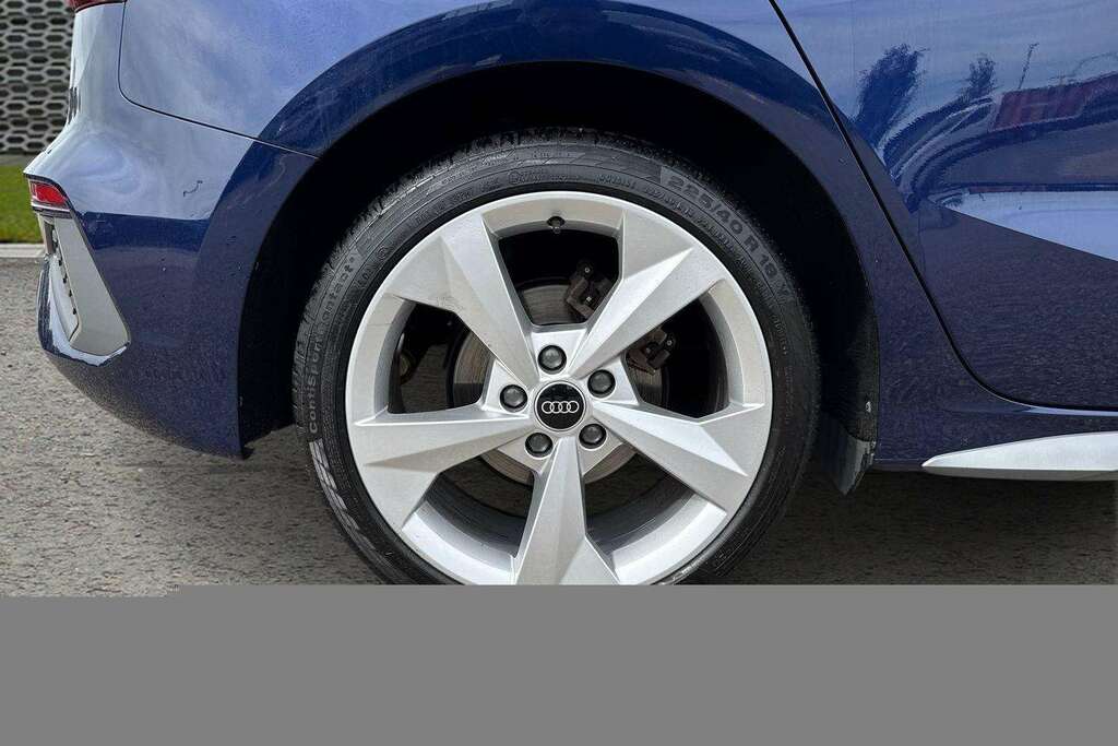 Audi A3 30 Tfsi S Line 2023 BV23XKY Blue #4