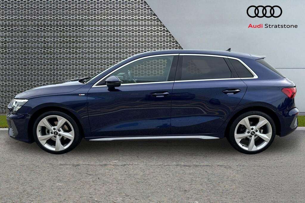 Audi A3 30 Tfsi S Line 2023 BV23XKY Blue #5