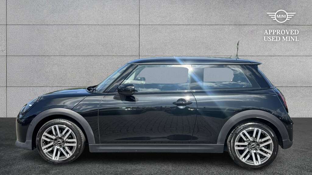 Mini Hatch 1.5 C Classic 2024 YG24PND Black #3