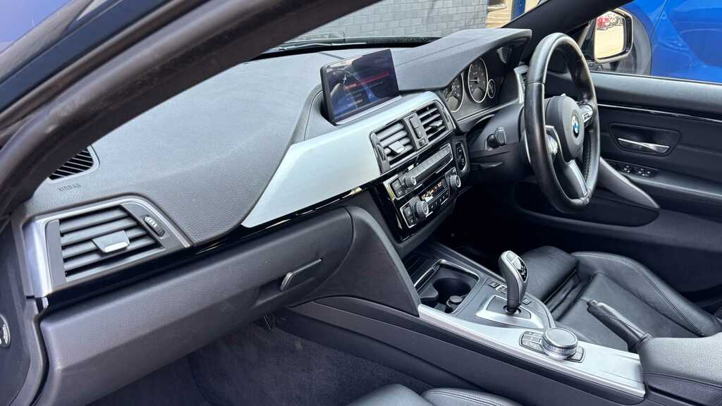 BMW 4 Series 420I M Sport Professional Media 2020 Black #6