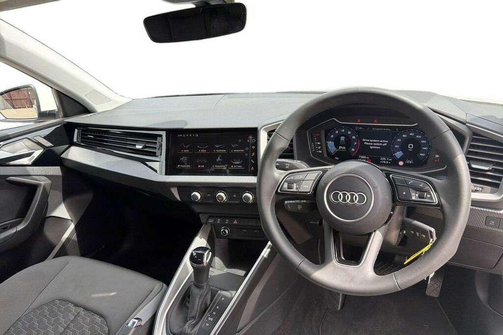 Audi A1 30 Tfsi Sport S Tronic 2025 KU75ZBD White #5