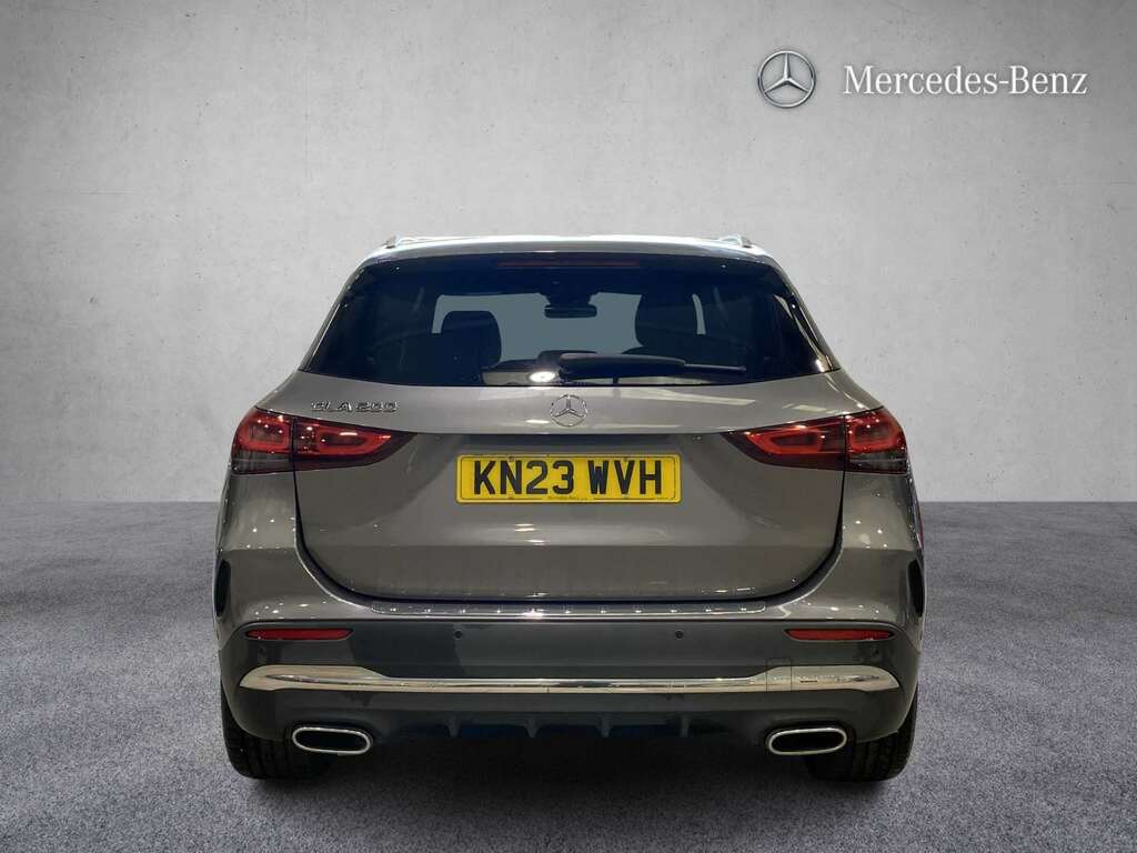 Mercedes-Benz GLA Class 200 Amg Line Premium 2023 KN23WVH Grey #6