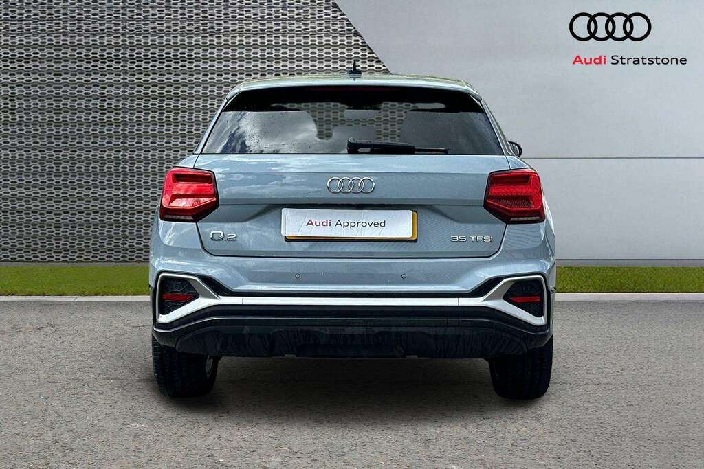 Audi Q2 35 Tfsi S Line S Tronic 2023 BM23OEV Grey #4