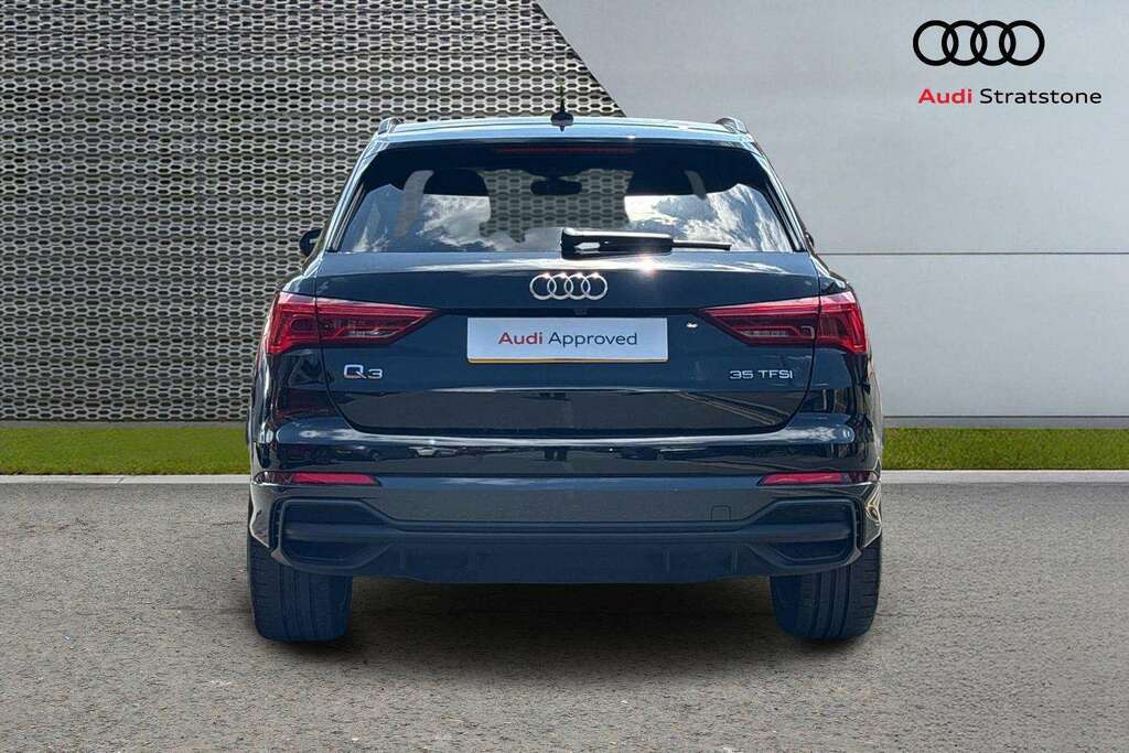 Audi Q3 35 Tfsi Black Edition 2022 BK72TZB Black #4