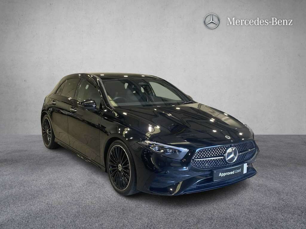 Mercedes-Benz A Class A180 Amg Line Premium Plus 2025 Black
