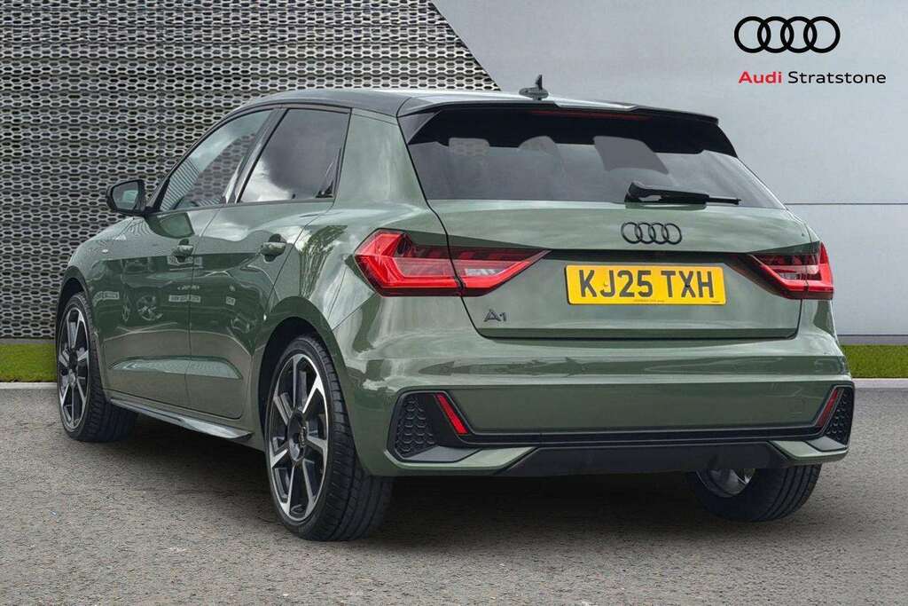 Audi A1 35 Tfsi Black Edition S Tronic 2025 KJ25TXH Green #3