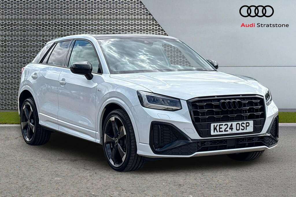 Audi Q2 35 Tfsi Black Edition S Tronic Tech Pro 2024 White