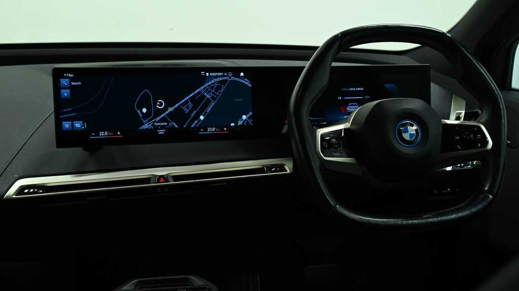 BMW iX 240Kw Xdrive40 M Sport 76.6Kwh 2022 White #4