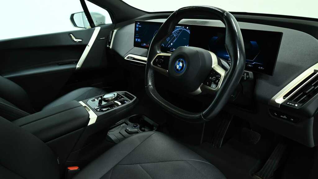 BMW iX 240Kw Xdrive40 M Sport 76.6Kwh 2022 White #6