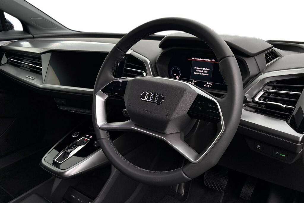 Audi Q4 E Tron 150Kw 40 63Kwh Sport Leather 2026 Blue #2
