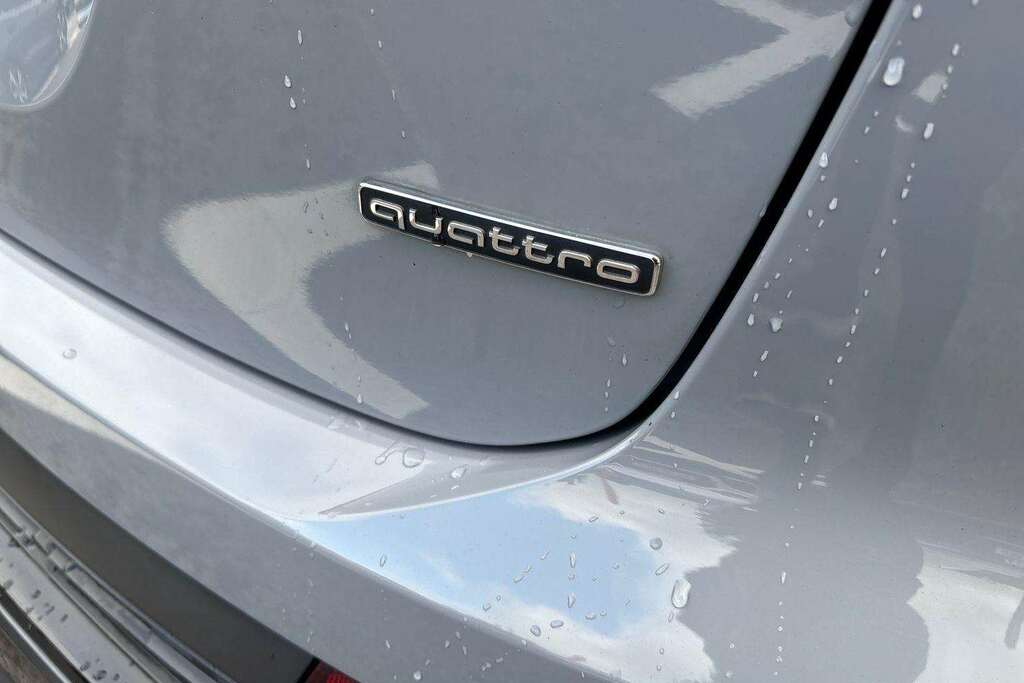 Audi Q4 E Tron 220Kw 50 Quattro 82Kwh Black Edition 2023 Grey #5