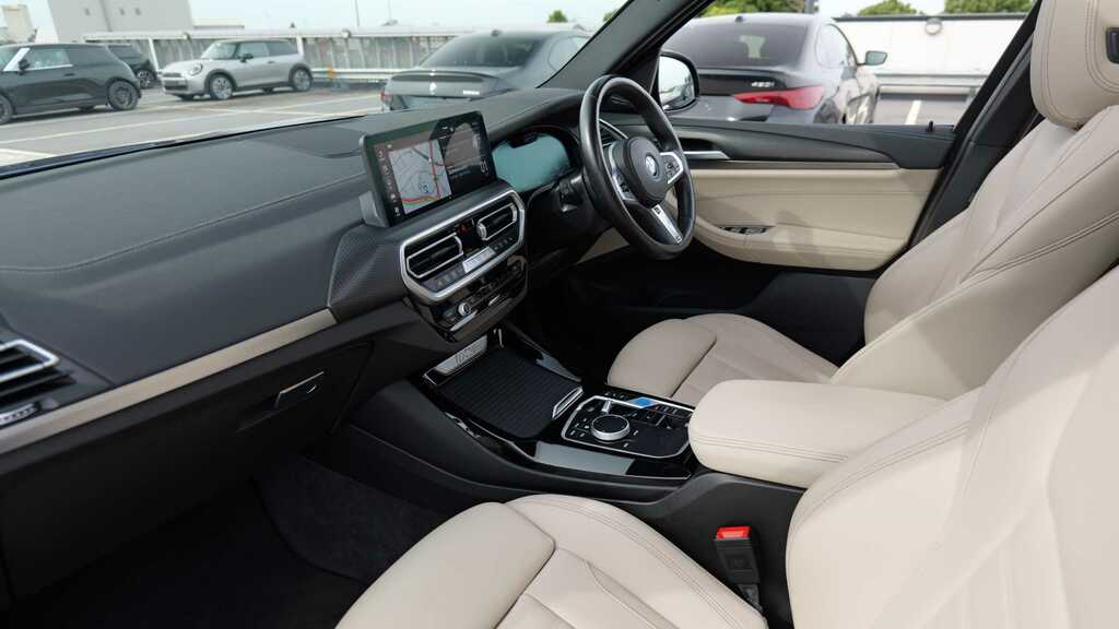 BMW iX3 210Kw M Sport Pro 80Kwh 2023 Blue #4