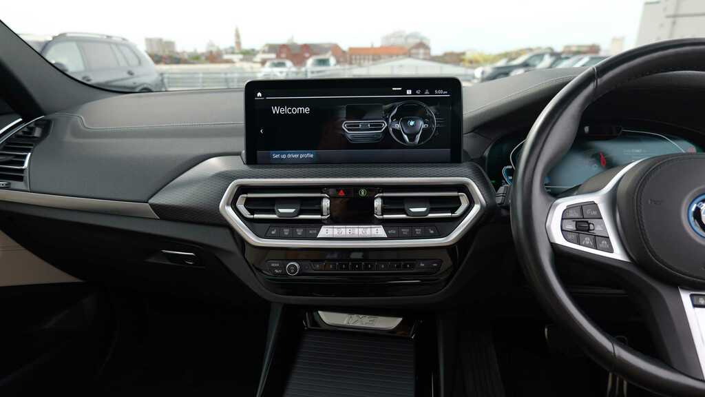 BMW iX3 210Kw M Sport Pro 80Kwh 2023 Blue #5