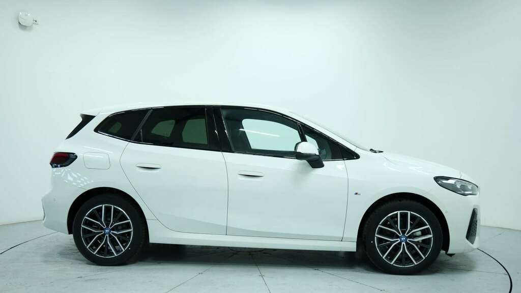 BMW 2 Series 225E Xdrive M Sport Dct 2026 YP26XLE White #3
