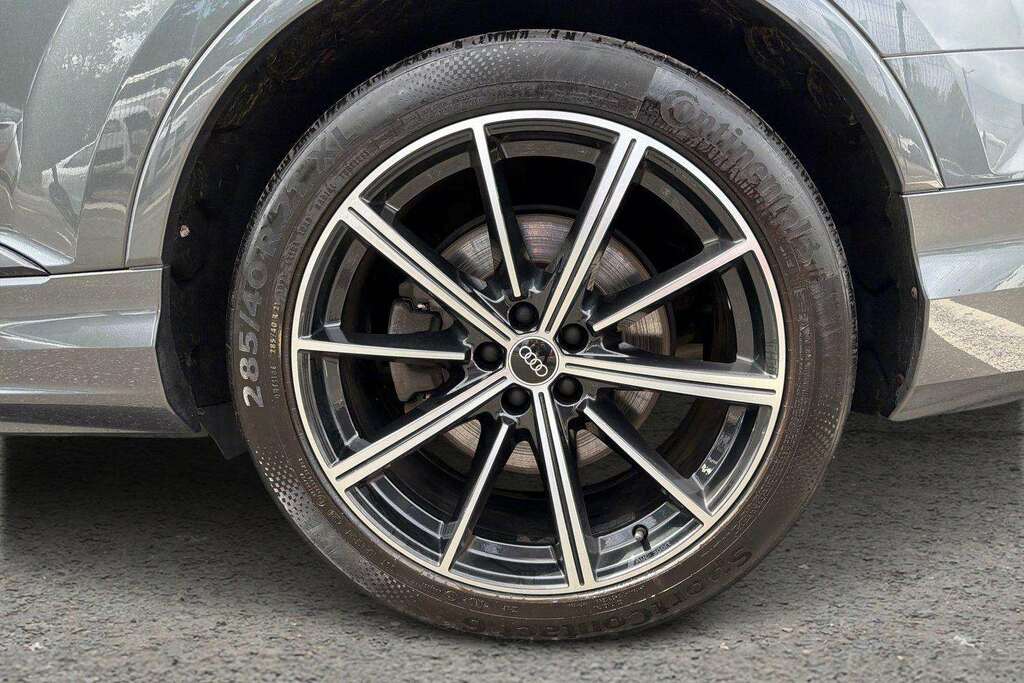 Audi Q7 55 Tfsi Quattro Black Edition Tiptronic 2023 Grey #5