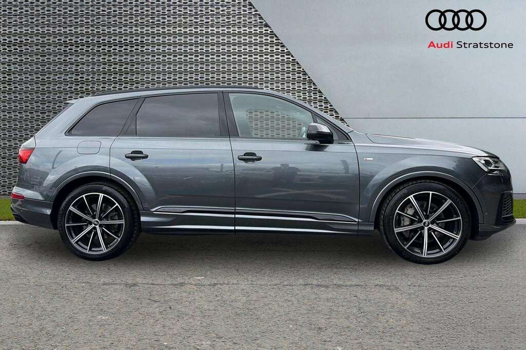 Audi Q7 55 Tfsi Quattro Black Edition Tiptronic 2023 Grey #4