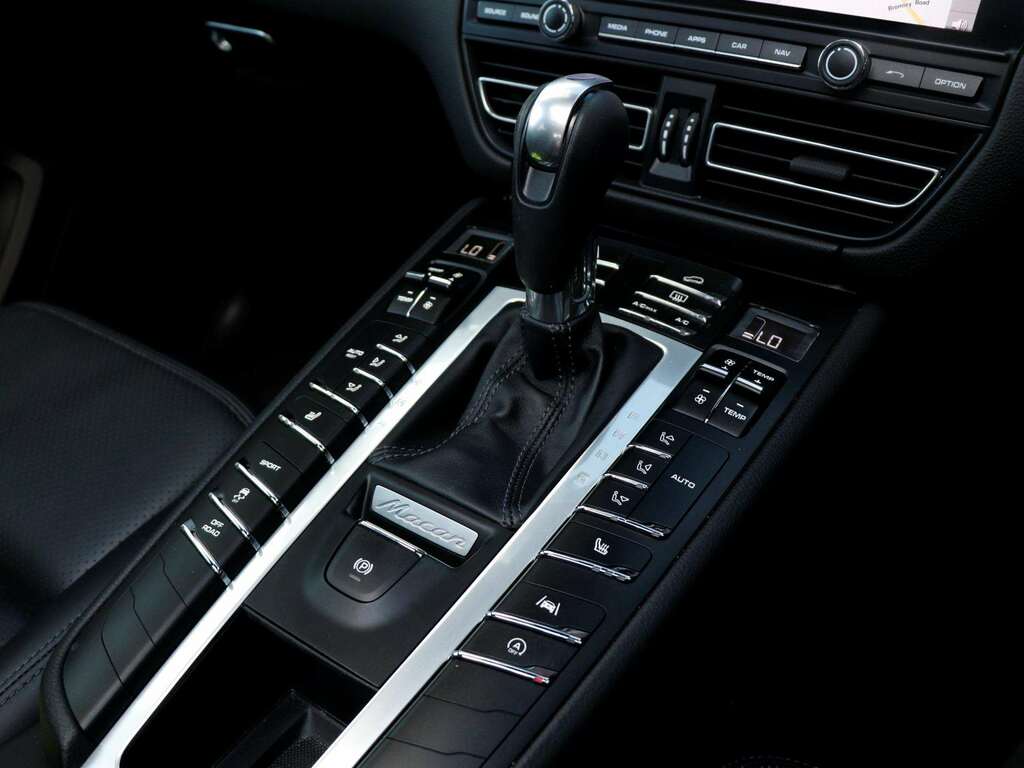 Porsche Macan 2.9T V6 Gts Suv Pdk 4Wd Euro 6 Ss 3 Silver #16