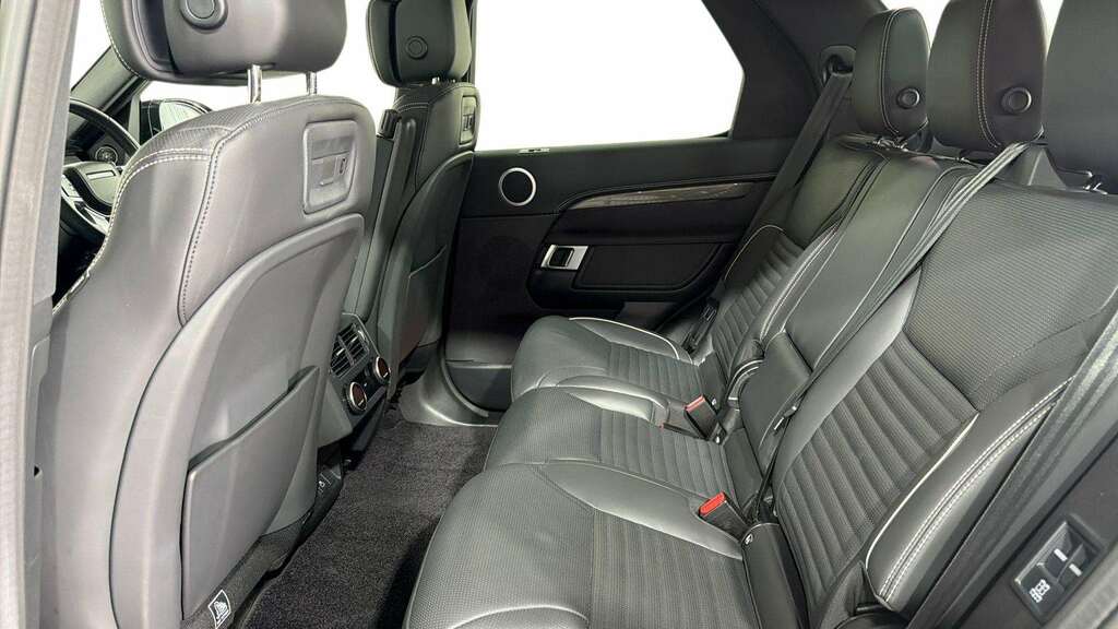 Land Rover Discovery 3.0 D300 Metropolitan Edition 2022 Silver #4