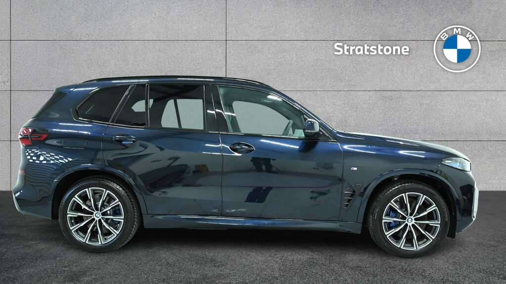 BMW X5 Xdrive50e M Sport 2026 YP26XMX Black #3