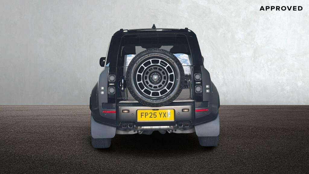 Land Rover Defender 110 4.4 P635 Octa Edition One 110 2025 Grey #6