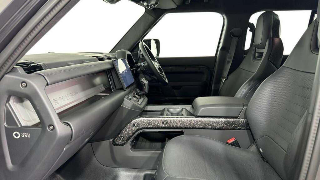 Land Rover Defender 110 4.4 P635 Octa Edition One 110 2025 Grey #3
