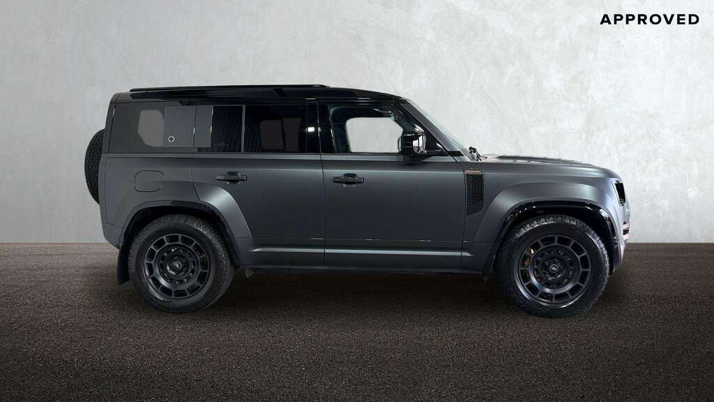Land Rover Defender 110 4.4 P635 Octa Edition One 110 2025 Grey #5