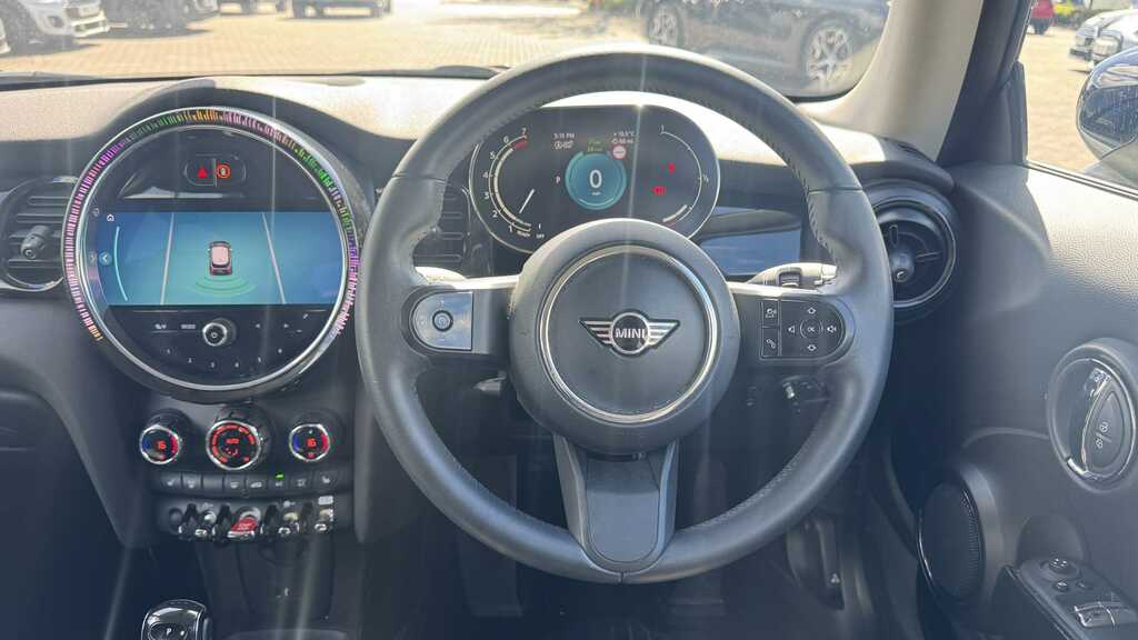 Mini Hatch 1.5 Cooper Classic 2022 YF72LGV Silver #4