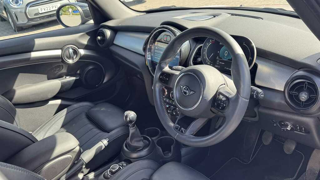 Mini Hatch 1.5 Cooper Exclusive Premium 2023 YB23FLC Grey #3
