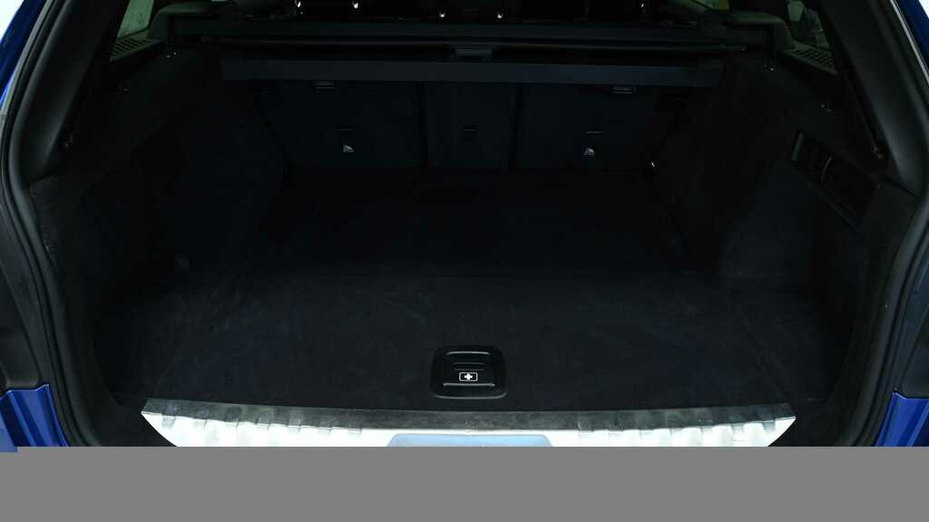 BMW 3 Series 330E M Sport Step 2021 AD21NZV Blue #6